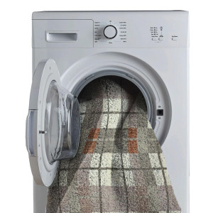 Welspun Anti – Skid & Machine Washable 981 GSM Polyester Carpet for Living Room, Bedroom & Dining Area (Cream)